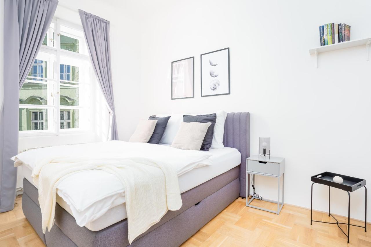 Prague Days - Bright Apartment - Old Town Kültér fotó